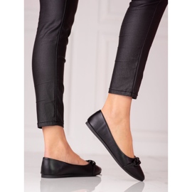 W. Potocki Női fekete hegyes balerinák Potocki lánccal 1 W. Potocki Női fekete hegyes balerinák Potocki lánccal 1