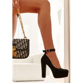 Velúr Pumpák A Black Rivia Platformon fekete 2 Velúr Pumpák A Black Rivia Platformon fekete 2