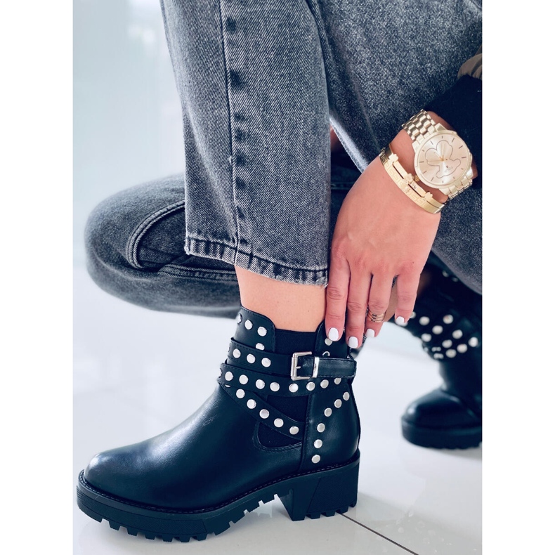 Hurt Black szegecses csizma fekete 2