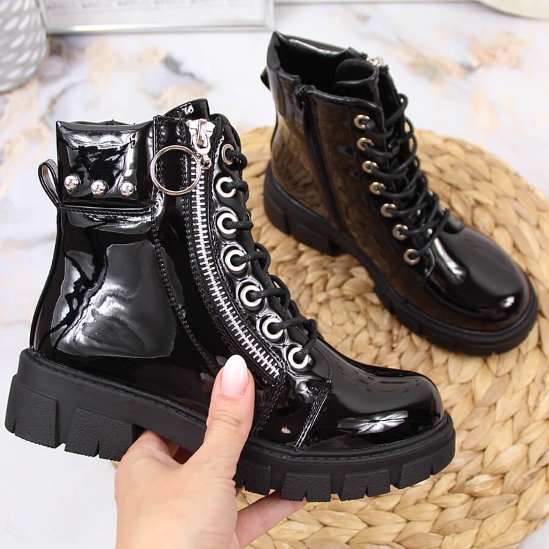 Fekete Vinceza fekete lakkozott hőszigetelt csizma lányoknak 1