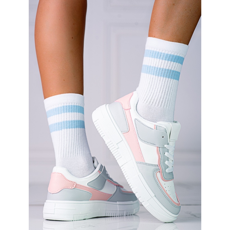 Női fűzős tornacipő a Shelovet platformon ökológiai bőrből fehér és szürke rózsaszín színben sokszínű 1