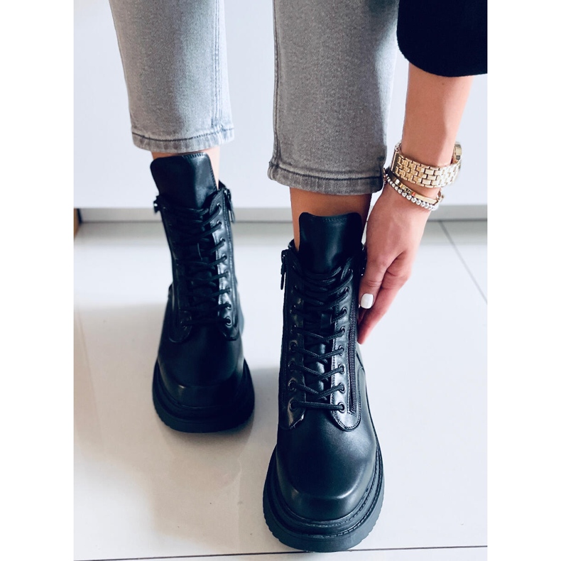 Edvin Black magas talpú bokacsizma fekete 2