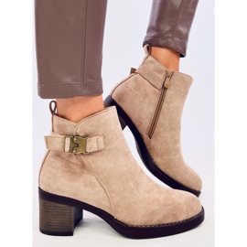 Klasszikus magassarkú Marsha Khaki csizma bézs 2 Klasszikus magassarkú Marsha Khaki csizma bézs 2