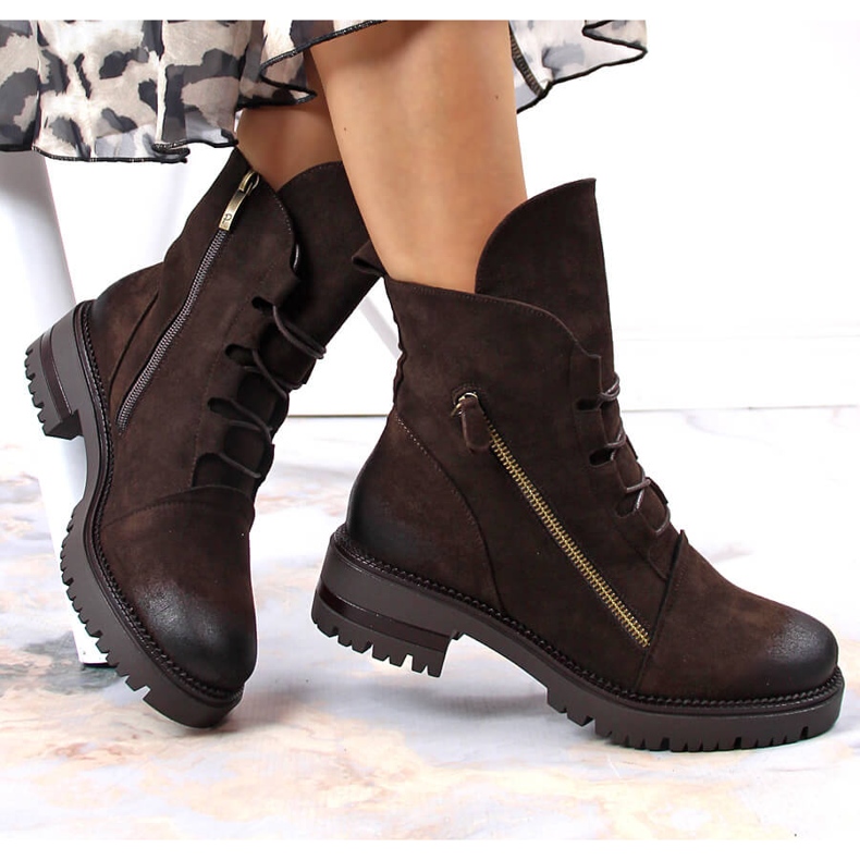 Női barna csizma cipzárral, Potocki 1 Női barna csizma cipzárral, Potocki 1