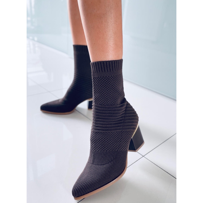 Tiara Brown magas sarkú zoknis csizma barna 2