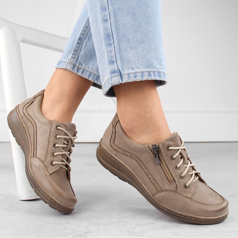 Kényelmes barna Helios bőr női cipő 1