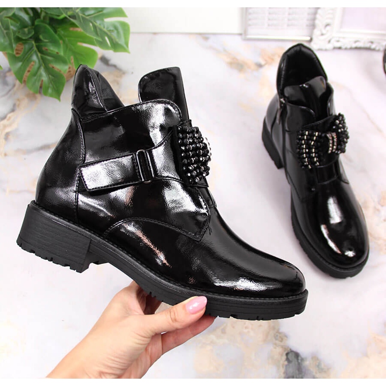 Női csizma lakkozott fekete Potocki masnival 1 Női csizma lakkozott fekete Potocki masnival 1