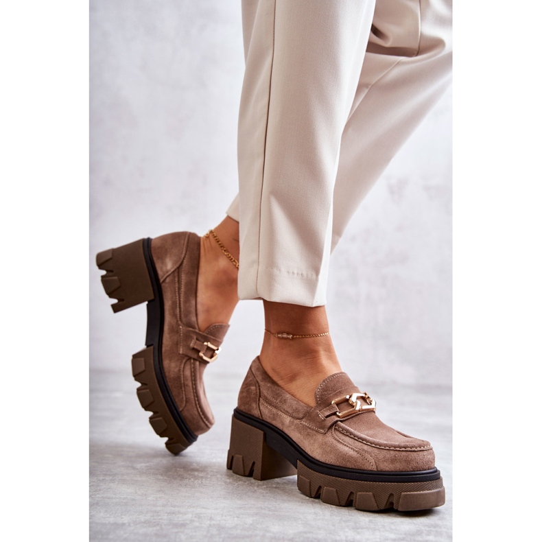 PL5 Velúr magassarkú aranybarna Lurdes díszítéssel bézs 2