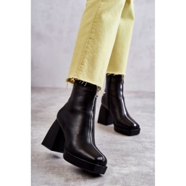 Női csizma vaskos sarkú fekete Carrera cipzárral 1 Női csizma vaskos sarkú fekete Carrera cipzárral 1