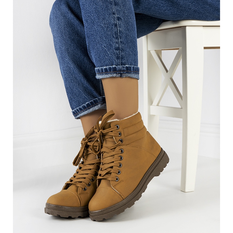 Wilkins bézs színű hőszigetelt csizma 1