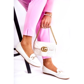 Női bőr mokaszin díszítéssel, fehér 2 Női bőr mokaszin díszítéssel, fehér 2