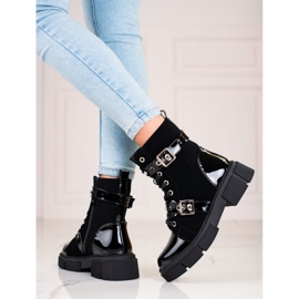 Fekete Shelovet női táskák csatokkal 1