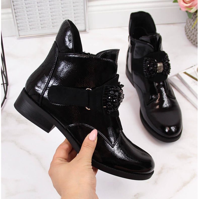 S.Barski S. Barski fekete masnival lakkozott női csizma 2