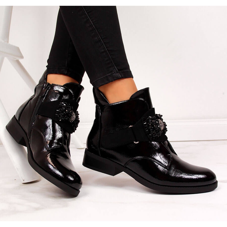 S.Barski S. Barski fekete masnival lakkozott női csizma 1