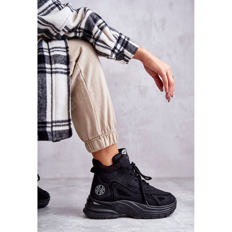 Csizmák a Lee Cooper LCJ-22-44-1353L fekete platformon 1