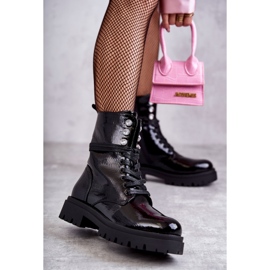 PE1 Női lakkozott csizma Dolgozók díszekkel, fekete Gesine 1