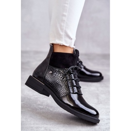 Vinceza Lakkozott fekete, meleg fűzős csizma Cathrine 2