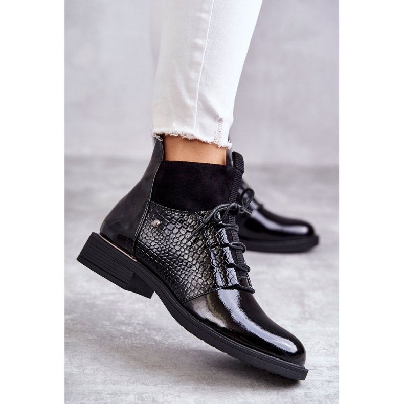 Vinceza Lakkozott fekete, meleg fűzős csizma Cathrine 2