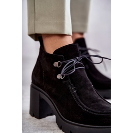 Női velúr csizma megkötve, fekete Marianne 2 Női velúr csizma megkötve, fekete Marianne 2