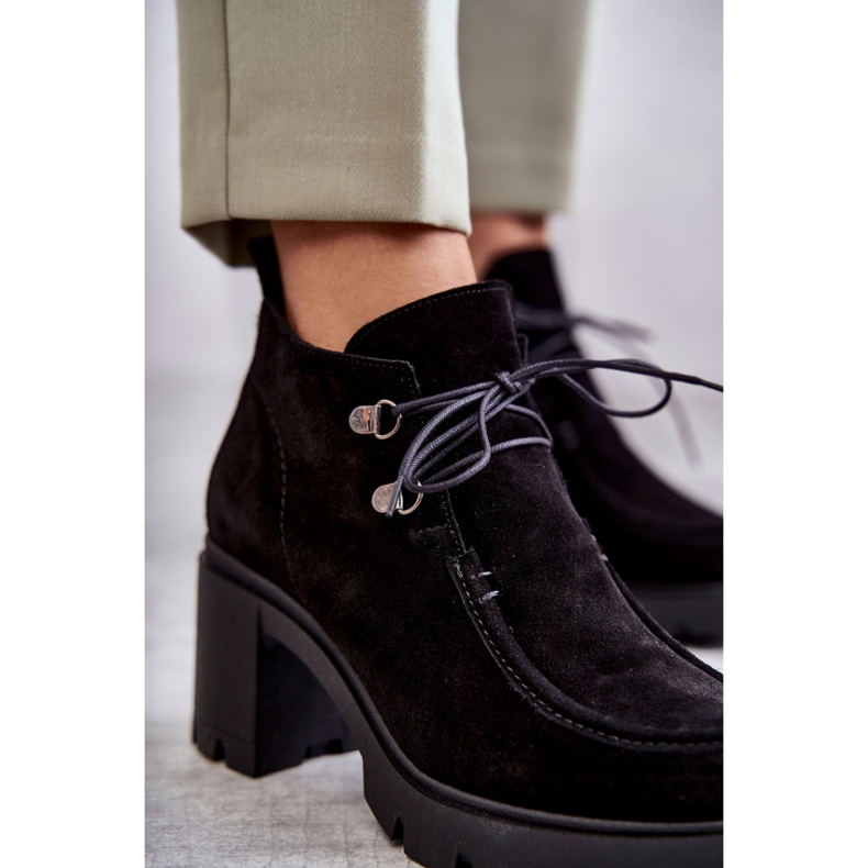 Női velúr csizma megkötve, fekete Marianne 2
