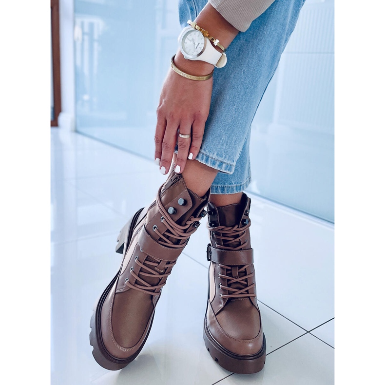 Fűzős, magas sarkú csizma Brooks Khaki bézs barna 2