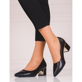 Női fekete pumpák egy alacsony Shelovet oszlopon 1