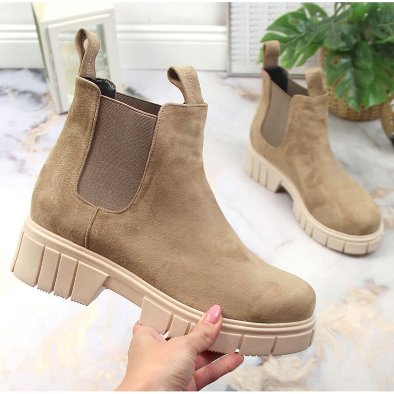 Női velúr bokacsizma, hőszigetelt, bézs, T.Sokolski 1