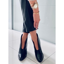 PA1 Vágja ki a Doris Black magassarkút fekete 1