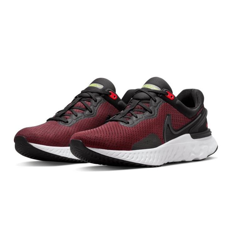 Nike React Miler 3 M DD0490-003 cipő piros sokszínű 1