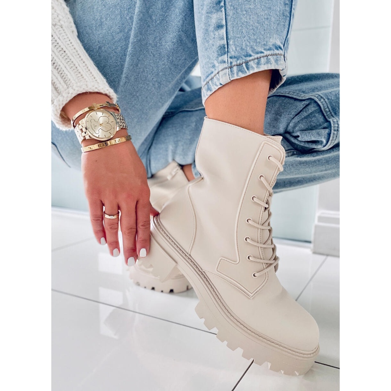 BM Tamar Beige fűzős csizma bézs 2 BM Tamar Beige fűzős csizma bézs 2