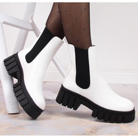 Női fehér csizma szigetelt platformmal Sergio Leone 1 Női fehér csizma szigetelt platformmal Sergio Leone 1