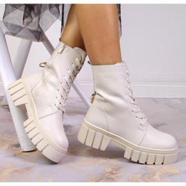 Női fűzős csizma cipzárral, hőszigetelt bézs Sergio Leone 1 Női fűzős csizma cipzárral, hőszigetelt bézs Sergio Leone 1