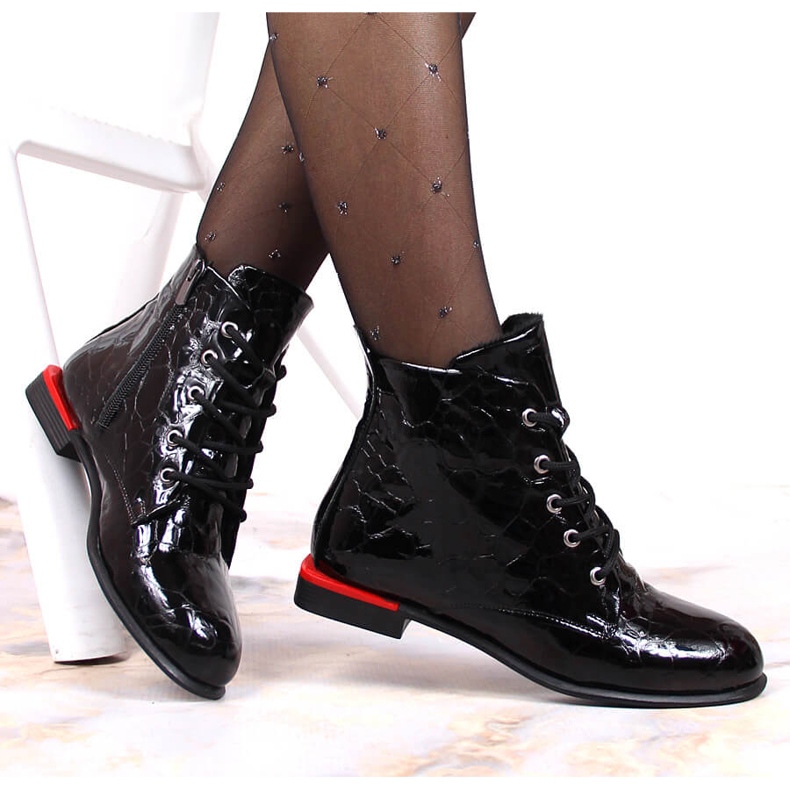 Bőr csizma, lakkozott, hőszigetelt fekete Artiker 1