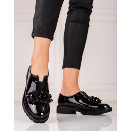 Lakkozott női cipők a Shelovet platformon fekete 1