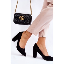 PS1 Klasszikus Velúr Pumpák Egy Fekete Kendra Sarkon 2