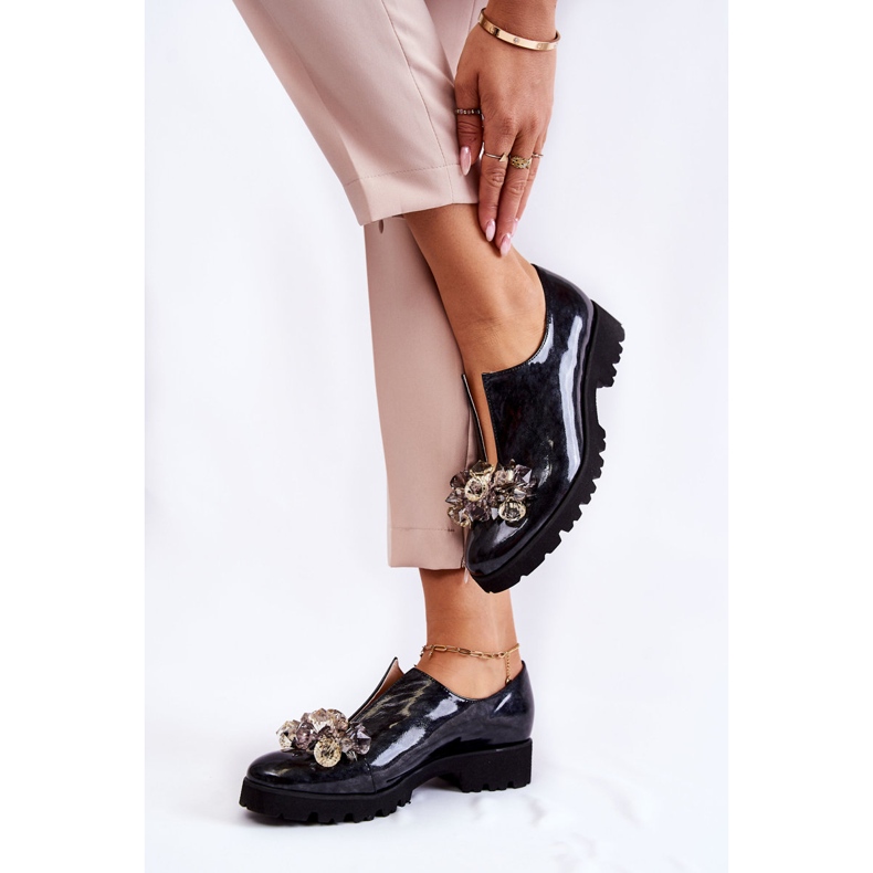 PA2 Elegáns lakkozott cipő fekete és szürke Cindy díszítéssel 2