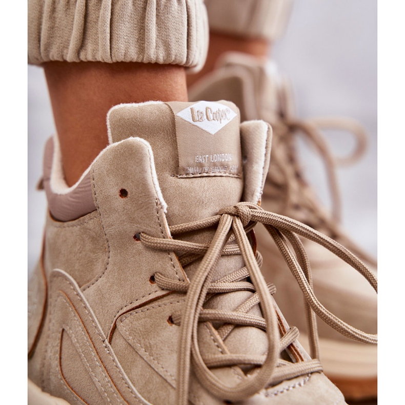 Túrabakancs a Lee Cooper LCJ-22-44-1352L bézs platformon 2