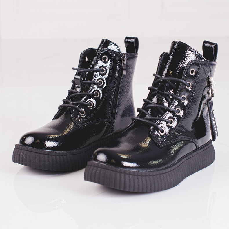 Lakkbőr lánycsizmák a Shelovet platformon fekete 1