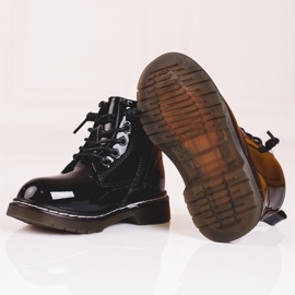 Lakkozott lánycsizma Shelovet fekete 1