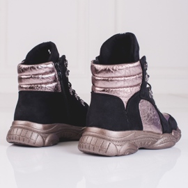 Lánycsizma vastag Shelovet talpon fekete 1