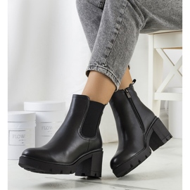 PA1 Fekete magas sarkú csizma Selima márka 1