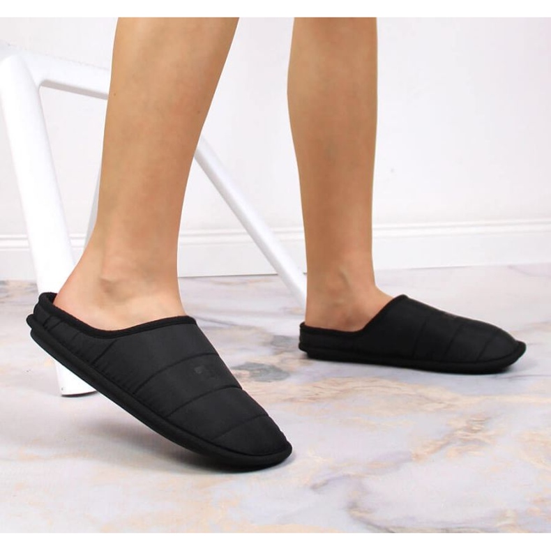 Big Star INT1773B szigetelt felcsúsztatható papucs fekete 2