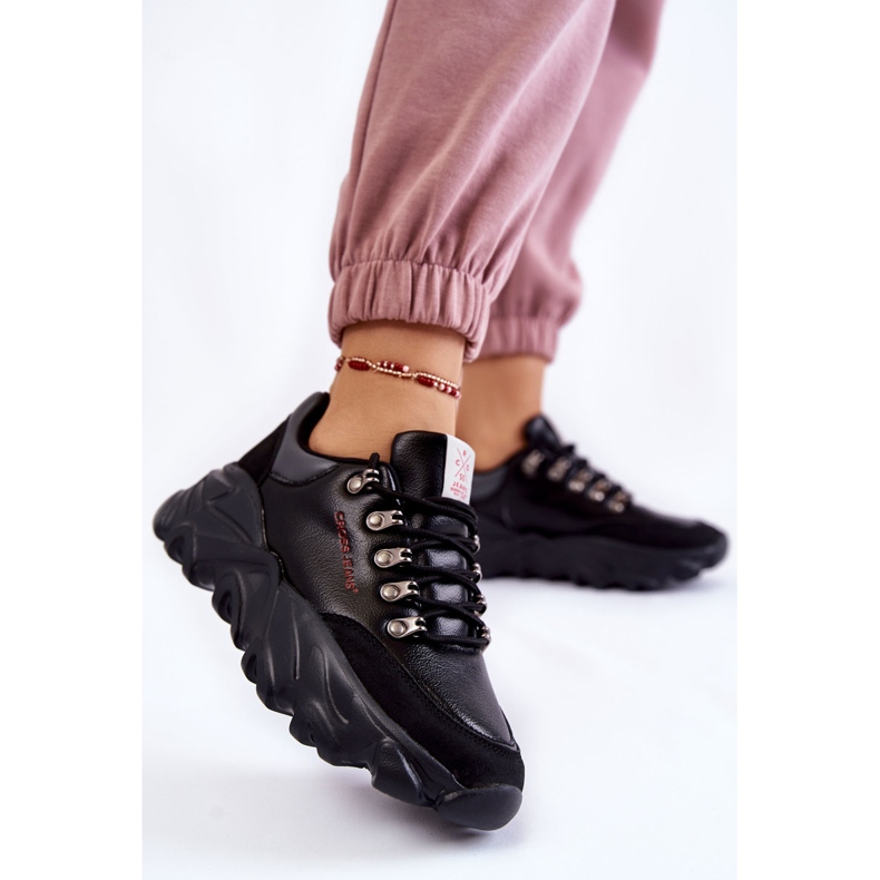 Női tornacipő a platformon Cross Jeans KK2R4073C fekete 2 Női tornacipő a platformon Cross Jeans KK2R4073C fekete 2