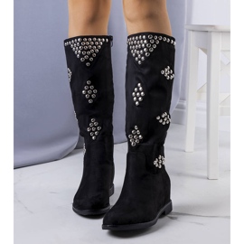 BM Fekete, szigetelt ékcsizma a Rivaltától 1 BM Fekete, szigetelt ékcsizma a Rivaltától 1