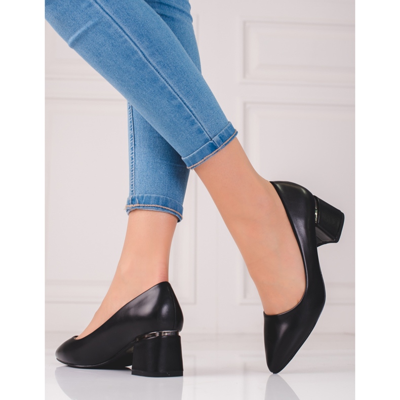 Elegáns női pumpák eco bőrrel fekete 1
