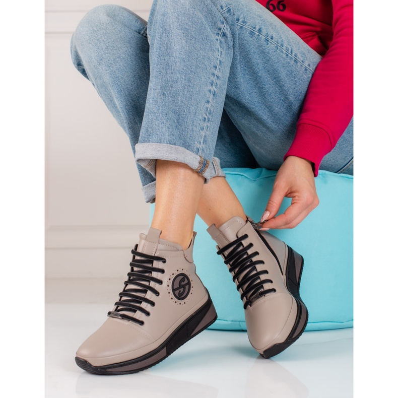 Női tornacipő a Shelovet platformon természetes bőrből bézs 1