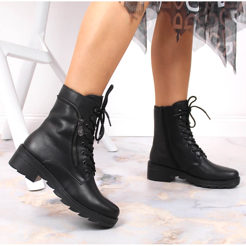 Bőr kényelmes női fekete szigetelt csizma Rieker X0500-00 2