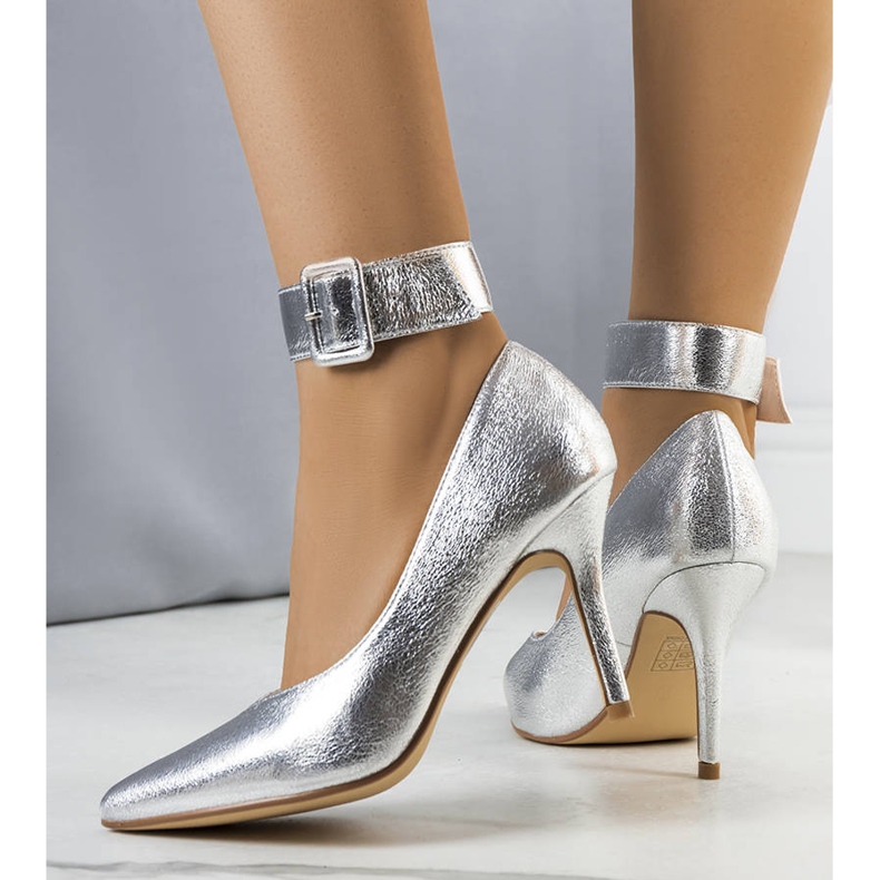 PA1 Ezüst fémes Janin tűk 1