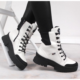 Női fehér vízálló bőrcsizma Rieker Revolution W0374-80 fekete 1 Női fehér vízálló bőrcsizma Rieker Revolution W0374-80 fekete 1