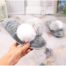 BM Női prémes papucs pomponokkal, szürke Stella 1